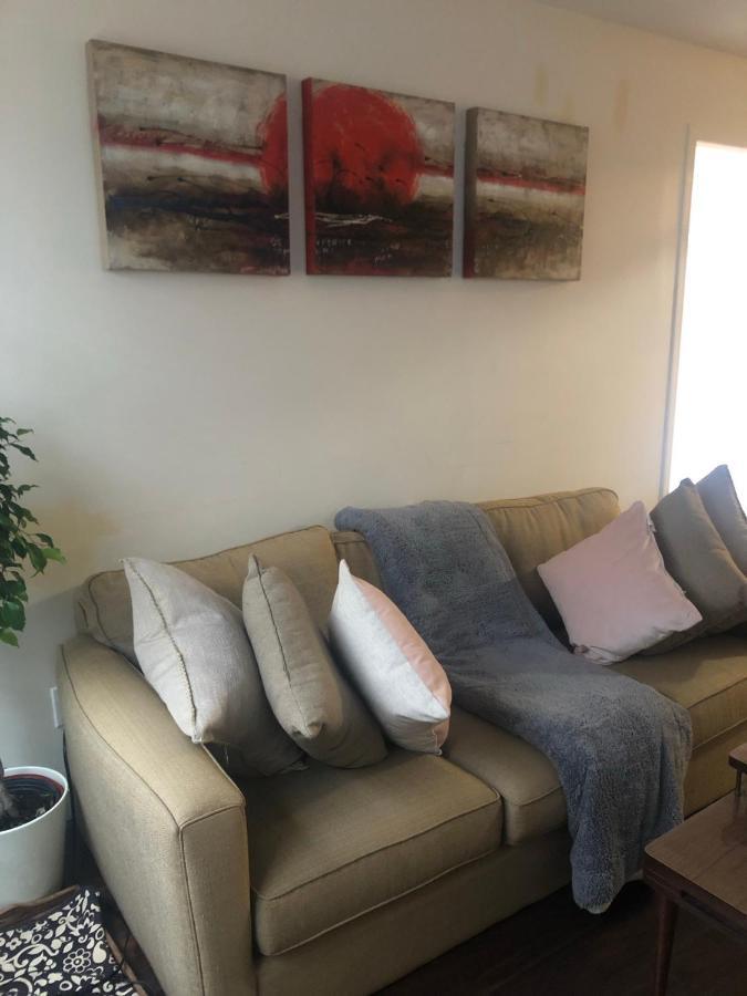Quiet-Comfy 3 Bedroom Home On A Tree Lined Street In Kits Vancouver Luaran gambar