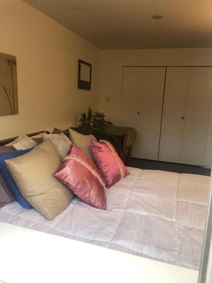 Quiet-Comfy 3 Bedroom Home On A Tree Lined Street In Kits Vancouver Luaran gambar